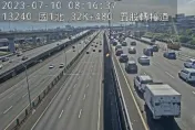 快訊/國1高架泰山轉接道車禍　2自小客車追撞回堵