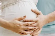 國人男女性平均初婚年齡再度升高 ！政府試管嬰兒補助　3招提醒助好孕