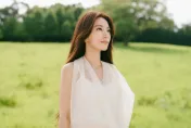 頂38度烈日拍MV！田馥甄穿超仙白紗「來回奔跑山坡半小時」