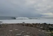 海葵颱風/暴風圈逼近　花蓮海域「驚見掀3米長浪」