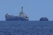菲律賓船隻駛入仁愛礁海域進行補給　陸海警及民兵船封鎖入口