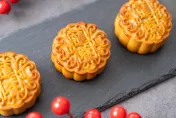 快訊/全台中秋食品抽驗！糕餅、燒烤店　7家使用過期原料