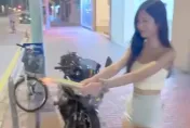 香港正妹放煙火被捕　「滑板女神」身分曝光人氣反增