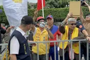 雙十國慶/統獨抗議人士皆到場　統派：台灣國會害死台灣2300萬人