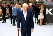90歲英國男星米高肯恩宣布引退！兩度獲奧斯卡　出演逾160部電影