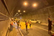 影/17車連環事故釀1死11傷！新澳隧道晚間9點半恢復通車