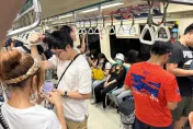 快訊/北捷奇岩站列車門「關不起來」！200名乘客傻眼換搭下一班