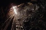 南非白金礦場升降梯事故　釀11死75傷