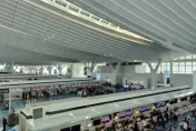 赴日旅遊更方便！外國旅客大增機場塞爆　日本政府宣佈下月將簡化入境手續