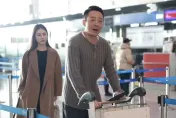 陸網友機場直擊汪小菲帶長髮妹飛台北跨年　網友翻白眼：又有新歡了