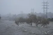 大氣河流風暴再襲！加州「8縣緊急狀態」85萬戶停電　影響4千萬人