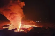 冰島西南部火山再爆發！「藍潟湖」急封閉　熔岩淹沒地熱管線影響上千居民