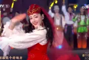 影/《央視》春晚平均收視率破30%　迪麗熱巴穿民族服裝跳新疆舞美翻