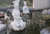影/武漢園博園「池塘滿滿垃圾」　遊客狂吐槽：花200元來看臭水溝