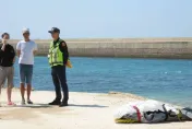 快訊/澎湖跨海大橋墜海6旬婦找到了　「岸邊留紅衣」釣客意外尋獲遺體