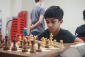 刷新最年輕紀錄！印度8歲男童逆風翻盤　擊敗西洋棋特級大師