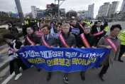 上萬名醫師辭職！矢言「堅決抵制擴招」　韓政府祭最後通牒「2月底前復工」