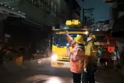 影/基隆正濱漁港「高壓變壓器故障」！爆炸聲後現場大停電　台電緊急搶修