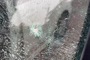 影/抓不到人？台南大灣國小旁車輛頻遭射破窗　警研判「從高樓往下射」全力清查