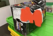 超商店到店竟收「活體包裹」！店員嚇歪：一隻巨龜　竟只用小雞麵紙盒包著