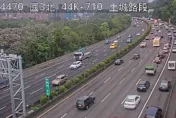 快訊/國道3號土城段連環車禍　1大3小追撞後方嚴重回堵