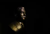 「現代奧運之父」蠟像將亮相巴黎 　因厭女、種族歧視等黑歷史備受爭議
