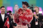 不被場外抗議影響！瑞士歌手奪下歐洲歌唱大賽冠軍　笑稱過程「太瘋狂」