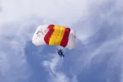 跳傘訓練出意外！降落傘無法開啟　軍校生「自由落體8秒」墜地身亡