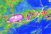 500公里「紫色致災暴雨彈」就在台灣旁！未來一週天氣曝光