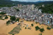 16萬人受災！廣東梅州暴雨引發洪災　46歲村幹部遇山崩殉職