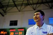 台灣籃壇傳噩耗！　前裕隆隊、中華男籃總教練張學雷過世