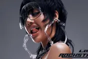 Lisa新歌〈Rockstar〉大突破！自立門戶後首發單曲　「吐舌舔齒」造型超前衛