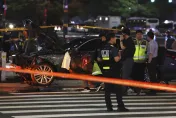 影/恐怖監視器畫面曝！南韓汽車逆向衝撞人行道釀9死　警方初步排除酒駕