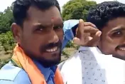 玩手機害命！印度2男子騎車拍影片比YA　7秒後噴飛致1死1重傷