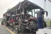 逾18死19傷！印雙層巴士車禍「車身削半如廢鐵」乘客被拋飛屍體四散