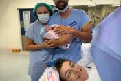 影/母愛奇蹟！27歲女子首胎血崩慘失子宮　「用媽媽的」 成功誕下二寶