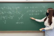 不再打瞌睡！南韓顏值登頂數學女師「短裙授課」　畢業生怒喊：以前沒這種