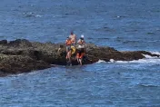 新北遊艇快樂出航遇引擎故障　象鼻岩旁「7人受困礁岩」
