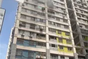 快訊/台中大樓驚傳火警！10樓陽台竄濃黑煙　竟是居民燒雜物