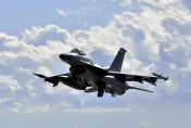 等待已久！首批F-16戰機抵達　烏克蘭：空軍大升級