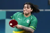 巴西「獨臂」桌球女將首登奧運殿堂　失去右手仍未放棄追夢