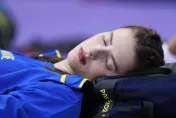 烏克蘭跳高女神「跳完就睡」！　在田徑場上打地舖背後原因曝