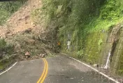 快訊/午後「核級雨彈」釀災！台21線水里段「恐怖山崩」阻交通