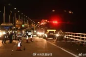 影/上夜班竟出事！中年港男深圳灣大橋「墜海身亡」　疑因車輛失控撞欄