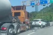 快訊/又是大車追尾！北市信義快速道往台北　油罐車追撞4小車