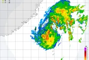 最新預測！山陀兒明白天起減弱、風雨略小　基隆市日雨量已破44年紀錄