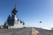 日本加賀號多功能驅逐艦　首度降落美國陸戰隊F-35B匿蹤戰機