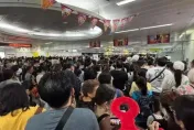 影/高雄超漏氣！萬聖節人潮打臉市府政策　捷運站內「擠成沙丁魚」引民怨