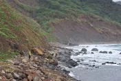 瑞芳潛水出事！風浪太大30歲男遭捲走　警消岩岸邊急搜索