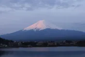 去富士山不必塞車了！日引進陸無軌電車接駁遊客　造價180億台幣僅輕軌6成